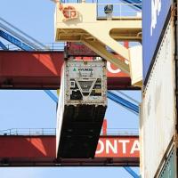 0320_0759 Detailbild eines Containers im Hamburger Hafen.  | HHLA Container Terminal Hamburg Altenwerder ( CTA )